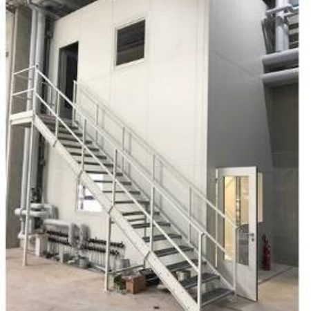 Meisterbüro / Hallenbüro